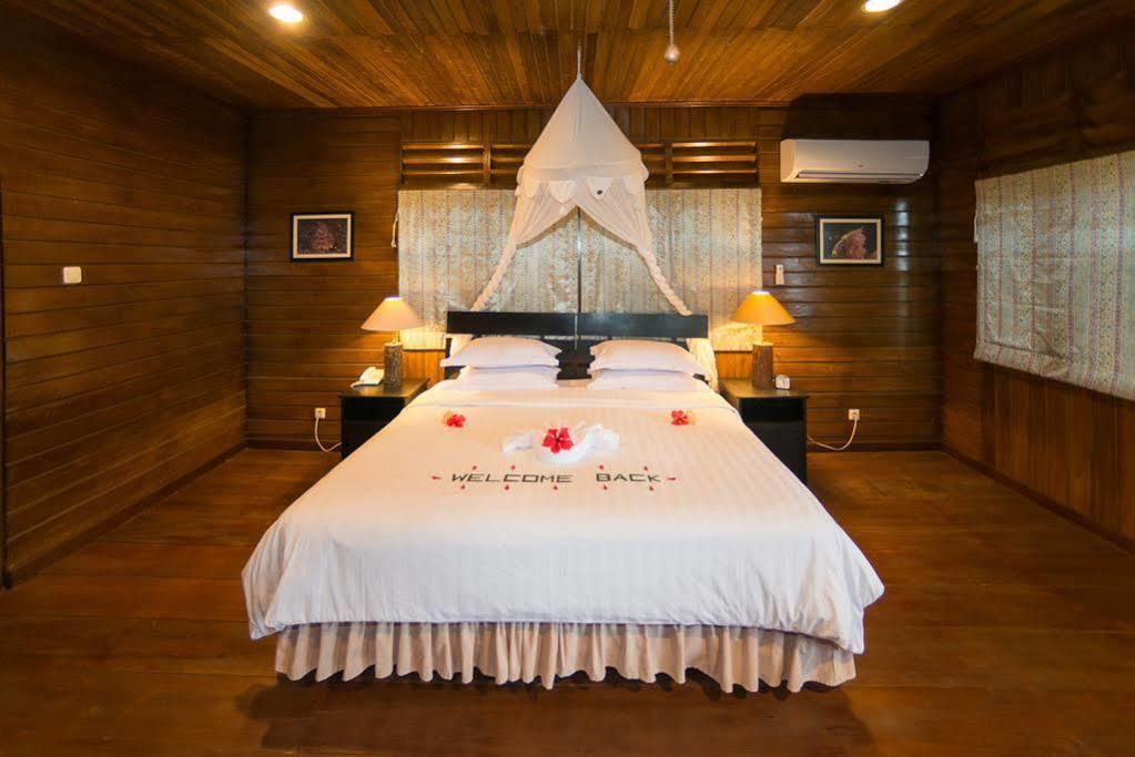 Lembeh Resort Bitung Extérieur photo